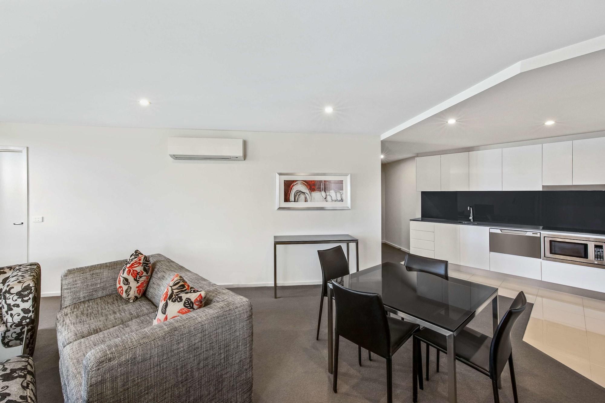 Adina Serviced Apartments Canberra Dickson Exterior photo